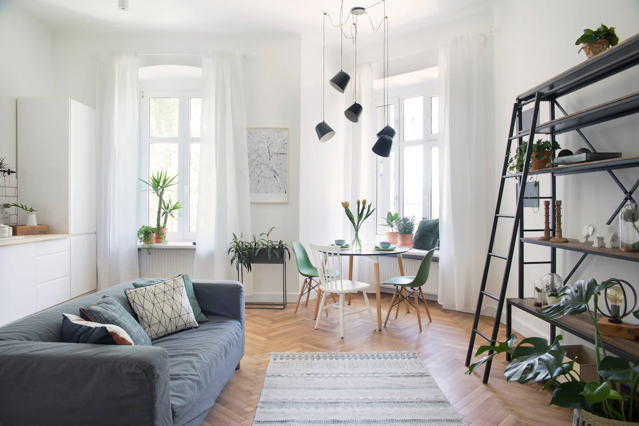 Small Apartment Hacks: Interior Design Tips for Maximizing Space